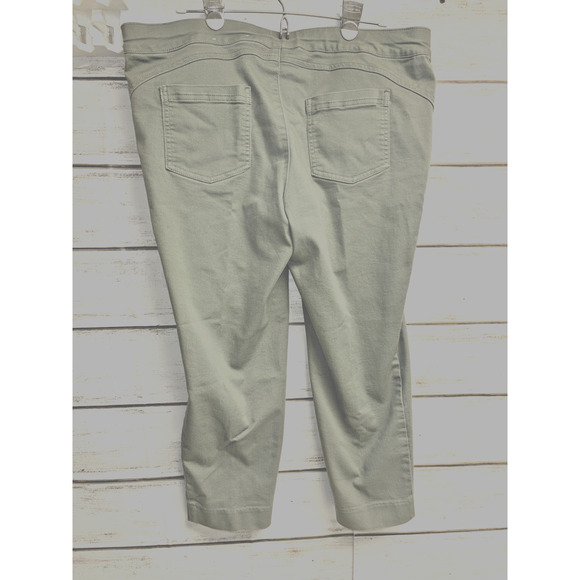 Christopher & Banks Khaki Green Tapered Straight Fit Mid Rise Stretchy Pants 16P - Picture 2 of 10